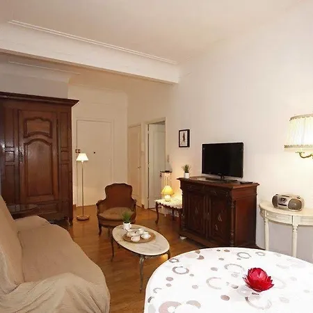 Apartman Mynice - White
